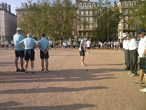 Boule lyonnaise