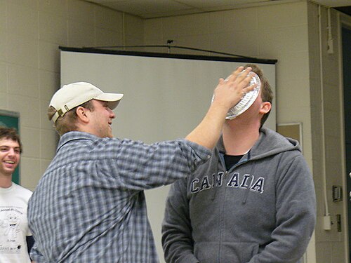 Pieing