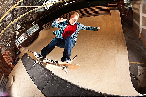 Vert skateboarding