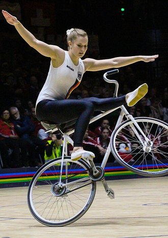 Artistic cycling